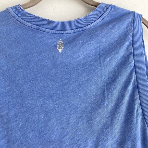 Free People love tank - Picture 6 of 9
